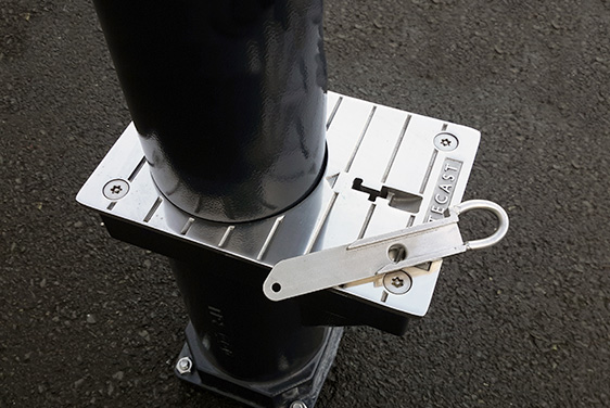 Retention Socket - Street Furniture , Hartecast HC114R , With Key