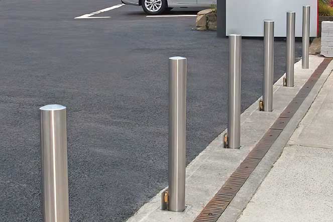 HC2062 101mm diameter semi dome bollard Hartecast